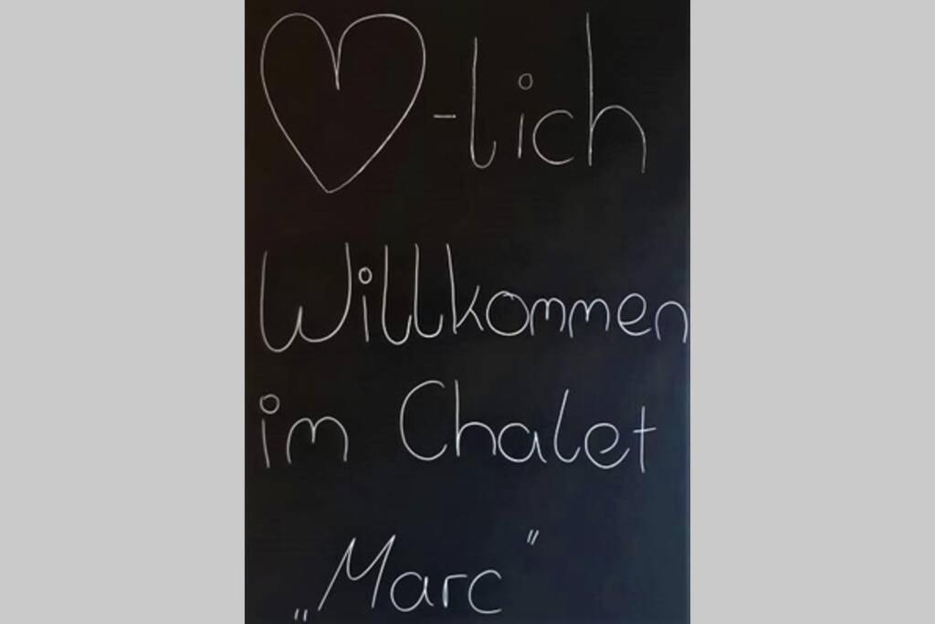 فيلا كوبلنسفي Ferienhaus Chalet Marc Am Moselbogen المظهر الخارجي الصورة